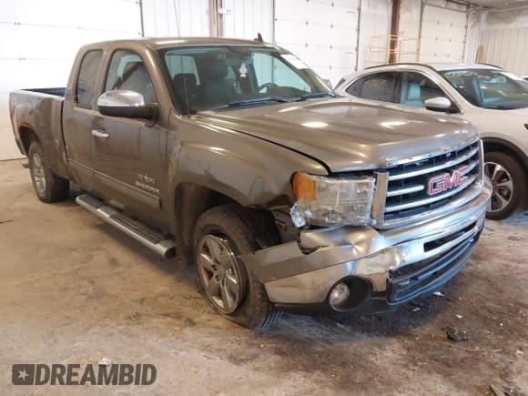 ✅ 2013 GMC Sierra 1500 SLE • VIN: 1GTR2VE70DZ109015 • Lot: 43661944. Listed on IAAI with 295,732 mi. Free auction sales archive from the USA and detailed vehicle history report at DreamBid. Image 6.