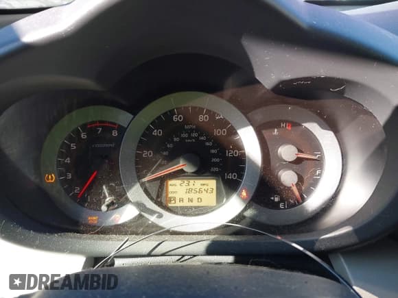 ✅ 2010 Toyota RAV4 • VIN: JTMZF4DV3AD016559 • Лот: 43670534. Опубликован ранее на IAAI с пробегом 185 643 миль. Бесплатный доступ к архиву аукционных продаж из США и подробный отчёт об истории автомобиля на DreamBid. Изображение 7.