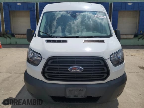 ✅ 2017 Ford Transit • VIN: 1FTYR2CG8HKA25483 • Lot: 70963565. Listed on Copart with 92,155 mi. Free auction sales archive from the USA and detailed vehicle history report at DreamBid. Image 5.