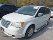 ✅ 2010 Chrysler Town & Country Touring • VIN: 2A4RR5D14AR133746 • Лот: 43756703. Опубликован ранее на IAAI с пробегом 221 819 миль. Бесплатный доступ к архиву аукционных продаж из США и подробный отчёт об истории автомобиля на DreamBid. Изображение 2.