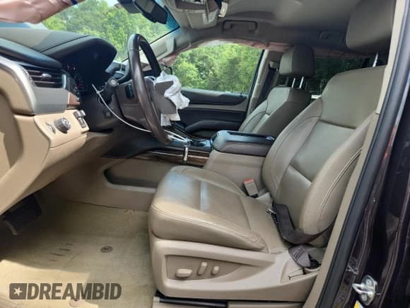 ✅ 2018 Chevrolet Tahoe LT • VIN: 1GNSCBKC4JR306058 • Lot: 80491305. Listed on Copart with 107,311 mi. Free auction sales archive from the USA and detailed vehicle history report at DreamBid. Image 7.
