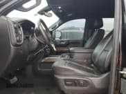 ✅ 2020 Chevrolet Silverado 2500HD High Country • VIN: 1GC4YREY0LF313628 • Лот: 82348425. Опубликован ранее на Copart с пробегом 84 165 миль. Бесплатный доступ к архиву аукционных продаж из США и подробный отчёт об истории автомобиля на DreamBid. Изображение 7.