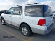 ✅ 2003 Ford Expedition Special Service • VIN: 1FMRU15W33LC62057 • Lot: 43723149. Wystawiony na IAAI z przebiegiem 307 785 mil. Bezpłatny archiwum sprzedaży aukcyjnych z USA i szczegółowy raport historii pojazdu na DreamBid. Zdjęcie 3.