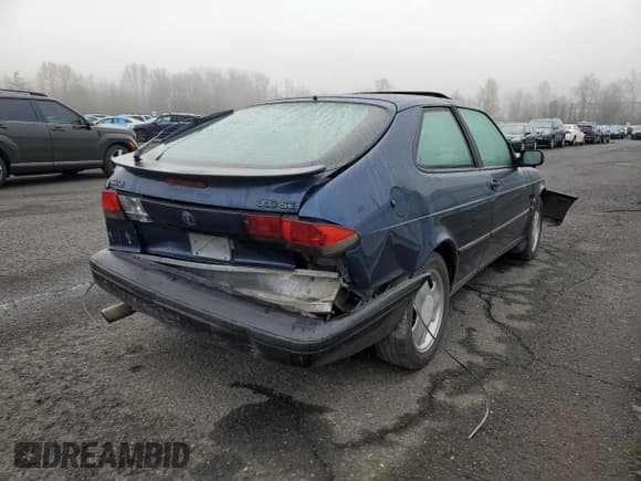 ✅ 1995 Saab 900 SE • VIN: YS3DF35N0S2006497 • Lot: 74573174. Listed on Copart with 249,284 mi. Free auction sales archive from the USA and detailed vehicle history report at DreamBid. Image 3.