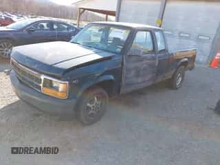 1994 Dodge Dakota z VIN 1B7GL23X6RW142082, wystawiony jako IAAI lot #41837256 z przebiegiem 179 165 mil mil oraz . Historia ofert i sprzedaży dostępna na DreamBid. Obrazek 2.