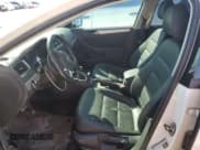 ✅ 2011 Volkswagen Jetta SEL • VIN: 3VWLZ7AJ4BM364163 • Лот: 50105095. Опубликован ранее на Copart с пробегом 241 174 миль. Бесплатный доступ к архиву аукционных продаж из США и подробный отчёт об истории автомобиля на DreamBid. Изображение 7.