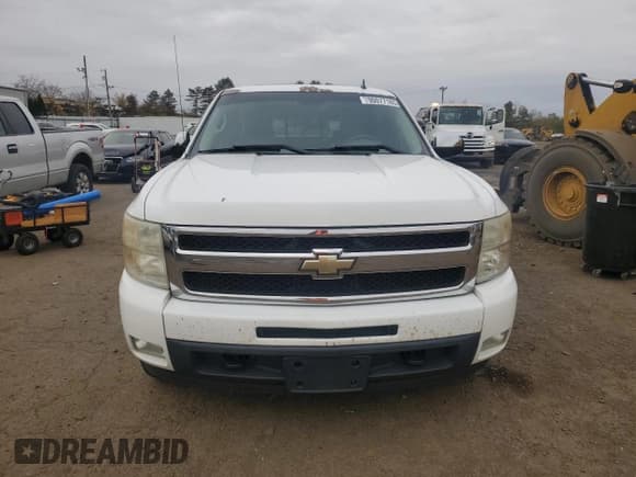✅ 2011 Chevrolet Silverado 1500 LTZ • VIN: 3GCPKTE32BG368305 • Lot: 90077185. Listed on Copart with 218,942 mi. Free auction sales archive from the USA and detailed vehicle history report at DreamBid. Image 5.