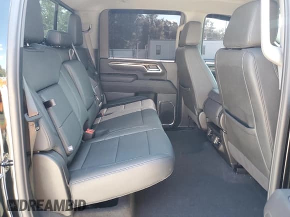 ✅ 2025 Chevrolet Silverado 2500HD LT • VIN: 2GC4KNEY0S1217286 • Лот: 70686445. Опубликован ранее на Copart с пробегом 3 006 миль. Бесплатный доступ к архиву аукционных продаж из США и подробный отчёт об истории автомобиля на DreamBid. Изображение 10.