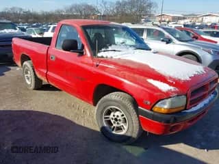 2000 Dodge Dakota with VIN 1B7FL26X5YS516338, listed as a IAAI auction lot 41609489 with 216,058 mi miles and . Bid and sale history available at DreamBid. Image 1.