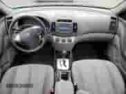 2010 Hyundai Elantra GLS z VIN KMHDU4AD2AU041606, wystawiony jako Copart lot #65057254 z przebiegiem 116 609 mil mil oraz Szkoda całkowita • Salvage title. Historia ofert i sprzedaży dostępna na DreamBid. Obrazek 8.