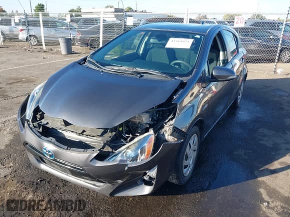 ✅ 2015 Toyota Prius Four • VIN: JTDKDTB32F1581932 • Lot: 43411071. Listed on IAAI with 196,592 mi. Free auction sales archive from the USA and detailed vehicle history report at DreamBid. Image 17.