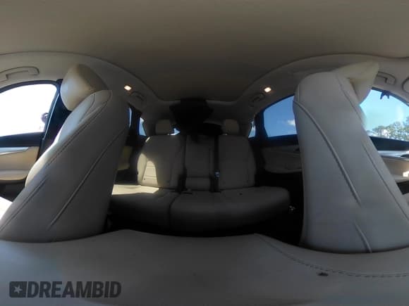 ✅ 2019 Infiniti QX50 Essential • VIN: 3PCAJ5M35KF125258 • Лот: 42267473. Опубликован ранее на IAAI с пробегом 53 563 миль. Бесплатный доступ к архиву аукционных продаж из США и подробный отчёт об истории автомобиля на DreamBid. Изображение 19.