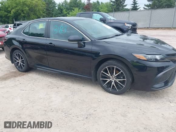 2022 Toyota Camry SE with VIN 4T1G11BK1NU055567, listed as a IAAI auction lot 42808183 with Not provided miles and . Bid and sale history available at DreamBid. Image 1.