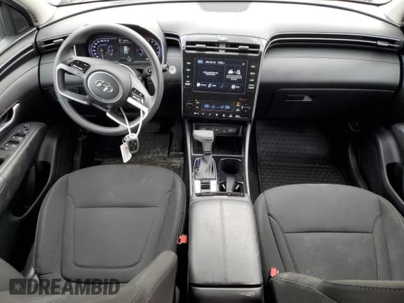 ✅ 2024 Hyundai Tucson SEL • VIN: 5NMJBCDE4RH383881 • Lot: 50635275. Wystawiony na Copart z przebiegiem 16 845 mil. Bezpłatny archiwum sprzedaży aukcyjnych z USA i szczegółowy raport historii pojazdu na DreamBid. Zdjęcie 8.