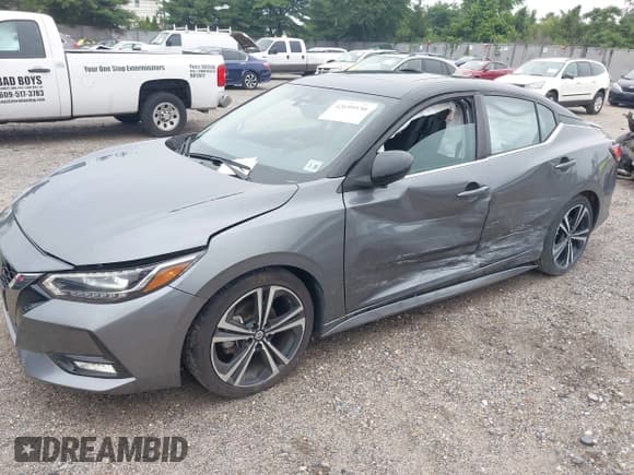 ✅ 2021 Nissan Sentra SR • VIN: 3N1AB8DVXMY212454 • Lot: 42699530. Listed on IAAI with 32,142 mi. Free auction sales archive from the USA and detailed vehicle history report at DreamBid. Image 2.