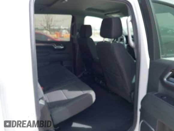 ✅ 2023 Chevrolet Silverado 1500 LT • VIN: 1GCUDDED8PZ323842 • Lot: 41717866. Listed on IAAI with 36,357 mi. Free auction sales archive from the USA and detailed vehicle history report at DreamBid. Image 8.