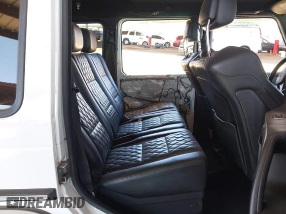 ✅ 2015 Mercedes-Benz G 63 AMG • VIN: WDCYC7DF5FX234579 • Lot: 42057392. Listed on IAAI with 124,585 mi. Free auction sales archive from the USA and detailed vehicle history report at DreamBid. Image 8.