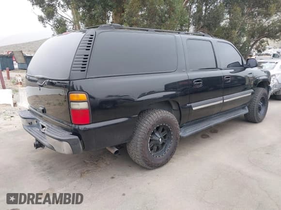 ✅ 2004 Chevrolet Suburban LS • VIN: 1GNEC16T54J331703 • Лот: 42023849. Опубликован ранее на IAAI с пробегом 135 843 миль. Бесплатный доступ к архиву аукционных продаж из США и подробный отчёт об истории автомобиля на DreamBid. Изображение 4.