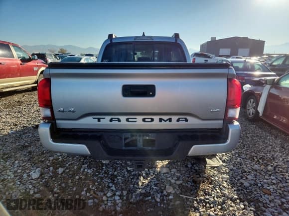 ✅ 2022 Toyota Tacoma SR • VIN: 3TMCZ5AN0NM530547 • Lot: 85518195. Listed on Copart with 49,150 mi. Free auction sales archive from the USA and detailed vehicle history report at DreamBid. Image 6.