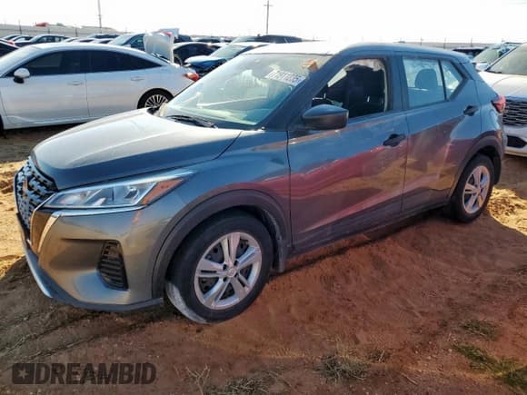 ✅ 2022 Nissan Kicks S • VIN: 3N1CP5BV3NL511388 • Лот: 71911235. Опубликован ранее на Copart с пробегом 38 541 миль. Бесплатный доступ к архиву аукционных продаж из США и подробный отчёт об истории автомобиля на DreamBid. Изображение 1.