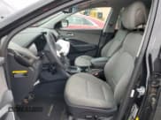 ✅ 2017 Hyundai Santa Fe 2.4L • VIN: 5XYZU3LB9HG425829 • Лот: 62344614. Опубликован ранее на Copart с пробегом Не указан. Бесплатный доступ к архиву аукционных продаж из США и подробный отчёт об истории автомобиля на DreamBid. Изображение 7.