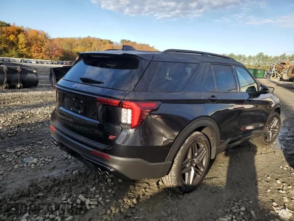 ✅ 2025 Ford Explorer ST • VIN: 1FMWK8GC7SGC61702 • Lot: 87206965. Listed on Copart with Not provided. Free auction sales archive from the USA and detailed vehicle history report at DreamBid. Image 3.