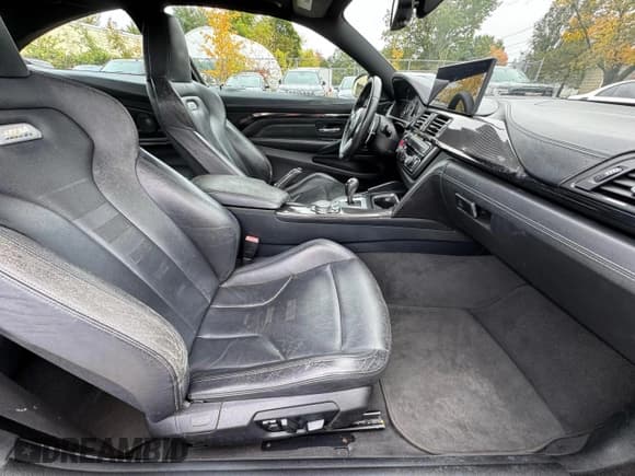 ✅ 2015 BMW M4 • VIN: WBS3R9C52FK333580 • Lot: 86901225. Listed on Copart with 149,867 mi. Free auction sales archive from the USA and detailed vehicle history report at DreamBid. Image 5.