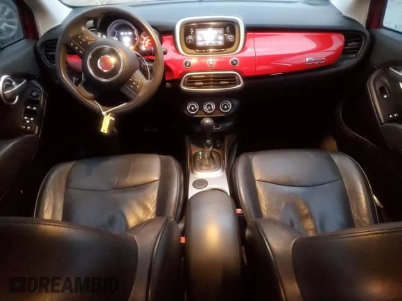 ✅ 2017 FIAT 500X Pop • VIN: ZFBCFXAB6HP623147 • Lot: 84090704. Wystawiony na Copart z przebiegiem 132 300 mil. Bezpłatny archiwum sprzedaży aukcyjnych z USA i szczegółowy raport historii pojazdu na DreamBid. Zdjęcie 8.