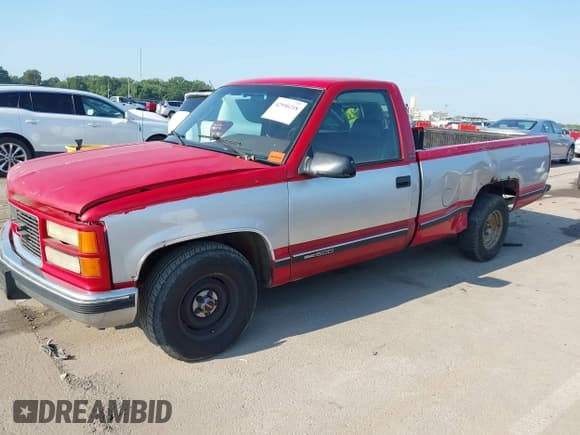 ✅ 1995 GMC Sierra 1500 • VIN: 1GTEC14Z8SZ552548 • Lot: 42990218. Wystawiony na IAAI z przebiegiem 234 416 mil. Bezpłatny archiwum sprzedaży aukcyjnych z USA i szczegółowy raport historii pojazdu na DreamBid. Zdjęcie 2.