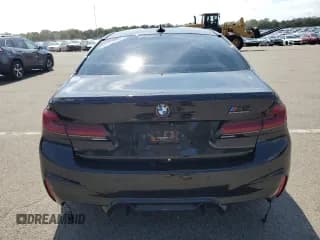 ✅ 2018 BMW M5 • VIN: WBSJF0C56JB284095 • Lot: 64820585. Wystawiony na Copart z przebiegiem 58 926 mil. Bezpłatny archiwum sprzedaży aukcyjnych z USA i szczegółowy raport historii pojazdu na DreamBid. Zdjęcie 6.