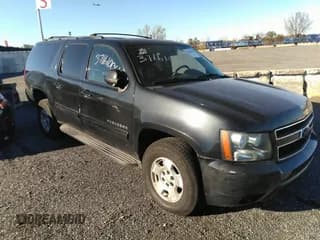 ✅ 2013 Chevrolet Suburban LT • VIN: 1GNSKJE72DR127002 • Лот: 37781057. Опубликован ранее на IAAI с пробегом 269 739 миль. Бесплатный доступ к архиву аукционных продаж из США и подробный отчёт об истории автомобиля на DreamBid. Изображение 1.