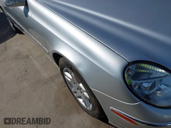 ✅ 2006 Mercedes-Benz E 350 • VIN: WDBUF56J06A801123 • Lot: 42623894. Wystawiony na IAAI z przebiegiem 209 205 mil. Bezpłatny archiwum sprzedaży aukcyjnych z USA i szczegółowy raport historii pojazdu na DreamBid. Zdjęcie 6.