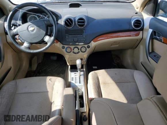 ✅ 2009 Chevrolet Aveo 2LT • VIN: KL1TG66E89B664635 • Lot: 51360075. Wystawiony na Copart z przebiegiem 37 538 mil. Bezpłatny archiwum sprzedaży aukcyjnych z USA i szczegółowy raport historii pojazdu na DreamBid. Zdjęcie 8.