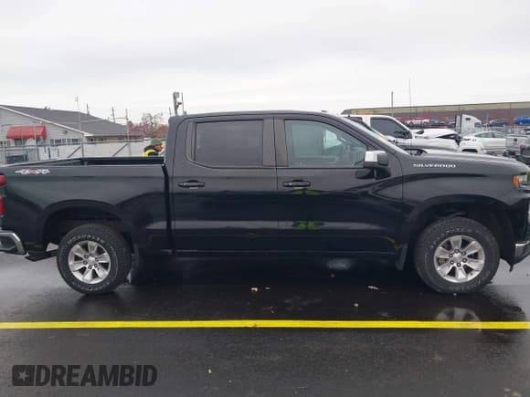 ✅ 2019 Chevrolet Silverado 1500 LT • VIN: 3GCPYDEK7KG138139 • Lot: 43720288. Wystawiony na IAAI z przebiegiem 97 800 mil. Bezpłatny archiwum sprzedaży aukcyjnych z USA i szczegółowy raport historii pojazdu na DreamBid. Zdjęcie 14.