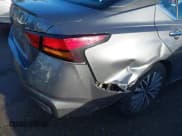 ✅ 2024 Nissan Altima SV • VIN: 1N4BL4DV0RN355379 • Lot: 43822284. Wystawiony na IAAI z przebiegiem 32 400 mil. Bezpłatny archiwum sprzedaży aukcyjnych z USA i szczegółowy raport historii pojazdu na DreamBid. Zdjęcie 6.