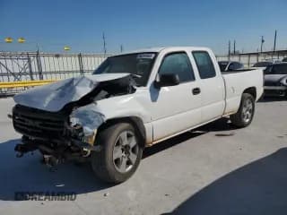 ✅ 2004 GMC Sierra 1500 SLE • VIN: 2GTEC19VX41186464 • Лот: 86314465. Опубликован ранее на Copart с пробегом 177 402 миль. Бесплатный доступ к архиву аукционных продаж из США и подробный отчёт об истории автомобиля на DreamBid. Изображение 1.