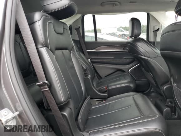 ✅ 2021 Jeep Grand Cherokee Limited • VIN: 1C4RJKBG3M8210562 • Lot: 81049355. Wystawiony na Copart z przebiegiem 65 206 mil. Bezpłatny archiwum sprzedaży aukcyjnych z USA i szczegółowy raport historii pojazdu na DreamBid. Zdjęcie 11.