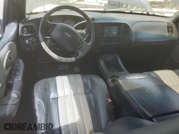 ✅ 2003 Ford F-150 Harley-Davidson • VIN: 1FTRW07393KC28559 • Lot: 55201835. Listed on Copart with 139,288 mi. Free auction sales archive from the USA and detailed vehicle history report at DreamBid. Image 8.