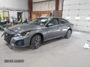 ✅ 2025 Nissan Altima SL • VIN: 1N4BL4EW5SN318423 • Lot: 43275045. Listed on IAAI with 765 mi. Free auction sales archive from the USA and detailed vehicle history report at DreamBid. Image 2.