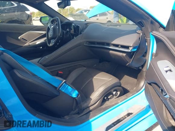 ✅ 2023 Chevrolet Corvette 2LT • VIN: 1G1YB2D49P5131567 • Lot: 42005964. Listed on IAAI with Not provided. Free auction sales archive from the USA and detailed vehicle history report at DreamBid. Image 5.