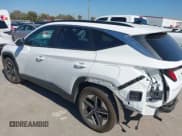 ✅ 2025 Hyundai Tucson SEL • VIN: 5NMJB3DE3SH530021 • Lot: 43651307. Wystawiony na IAAI z przebiegiem 21 100 mil. Bezpłatny archiwum sprzedaży aukcyjnych z USA i szczegółowy raport historii pojazdu na DreamBid. Zdjęcie 3.