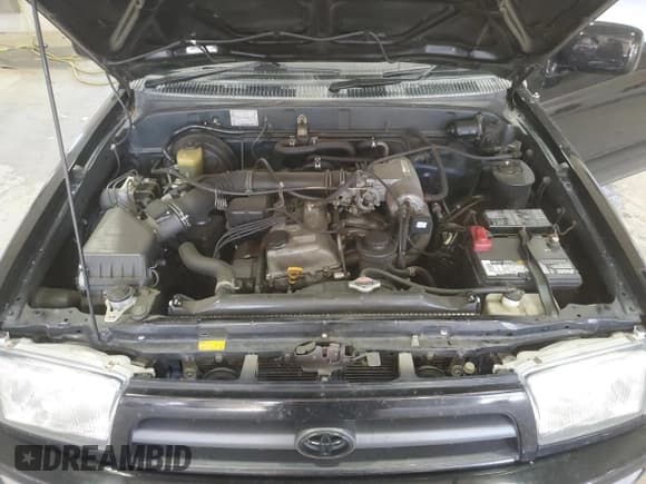 ✅ 1996 Toyota Hilux • VIN: RZN1850017255 • Лот: 53016375. Опубликован ранее на Copart с пробегом 166 155 миль. Бесплатный доступ к архиву аукционных продаж из США и подробный отчёт об истории автомобиля на DreamBid. Изображение 12.