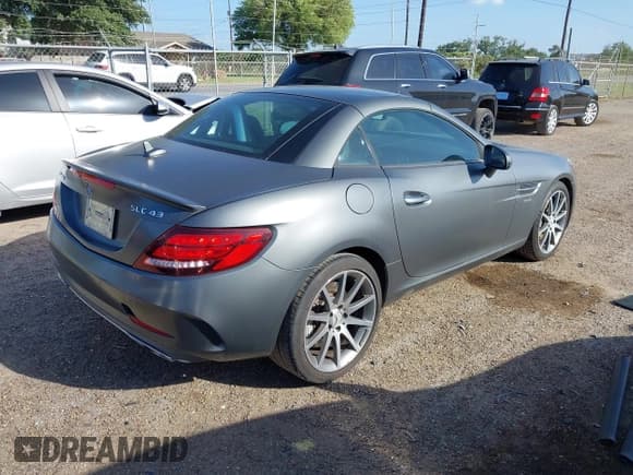 ✅ 2019 Mercedes-Benz SLC 43 AMG • VIN: WDDPK6GA9KF158594 • Lot: 42537519. Listed on IAAI with 16,523 mi. Free auction sales archive from the USA and detailed vehicle history report at DreamBid. Image 4.