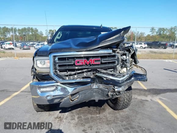 ✅ 2017 GMC Sierra 1500 SLE • VIN: 3GTU2MEC1HG296904 • Lot: 43570477. Listed on IAAI with 237,205 mi. Free auction sales archive from the USA and detailed vehicle history report at DreamBid. Image 12.