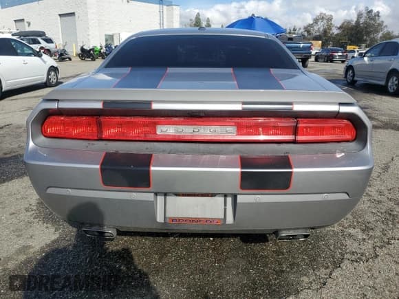 ✅ 2014 Dodge Challenger Shaker • VIN: 2C3CDYBT9EH302854 • Lot: 44648445. Wystawiony na Copart z przebiegiem 157 007 mil. Bezpłatny archiwum sprzedaży aukcyjnych z USA i szczegółowy raport historii pojazdu na DreamBid. Zdjęcie 6.