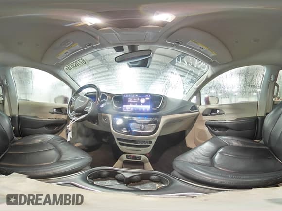 ✅ 2021 Chrysler Pacifica Hybrid Touring L • VIN: 2C4RC1L70MR599507 • Lot: 67760615. Wystawiony na Copart z przebiegiem 131 509 mil. Bezpłatny archiwum sprzedaży aukcyjnych z USA i szczegółowy raport historii pojazdu na DreamBid. Zdjęcie 15.