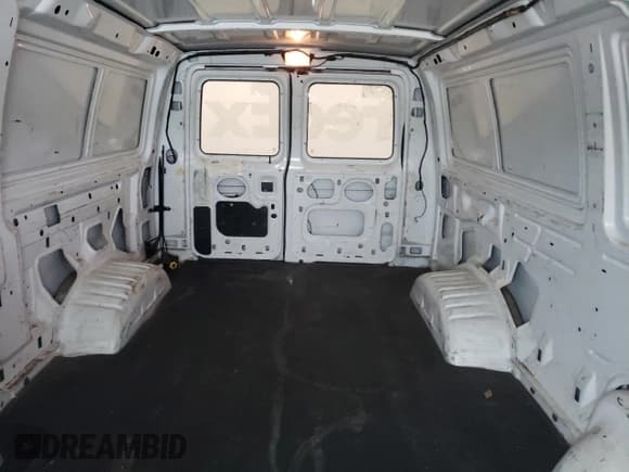 ✅ 2007 Ford Econoline Cargo Commercial • VIN: 1FTNE24WX7DB07027 • Lot: 57235925. Listed on Copart with 129,955 mi. Free auction sales archive from the USA and detailed vehicle history report at DreamBid. Image 10.