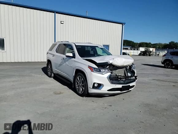 ✅ 2020 Chevrolet Traverse Premier • VIN: 1GNEVKKWXLJ114694 • Lot: 84733165. Listed on Copart with 49,729 mi. Free auction sales archive from the USA and detailed vehicle history report at DreamBid. Image 14.