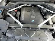 ✅ 2021 BMW X5 sDrive40i • VIN: 5UXCR4C05M9E65088 • Лот: 90753405. Опубликован ранее на Copart с пробегом 49 442 миль. Бесплатный доступ к архиву аукционных продаж из США и подробный отчёт об истории автомобиля на DreamBid. Изображение 13.