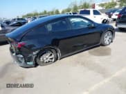 ✅ 2024 Tesla Model Y Long Range • VIN: 7SAYGDEE0RF078242 • Lot: 41808826. Wystawiony na IAAI z przebiegiem 59 581 mil. Bezpłatny archiwum sprzedaży aukcyjnych z USA i szczegółowy raport historii pojazdu na DreamBid. Zdjęcie 4.